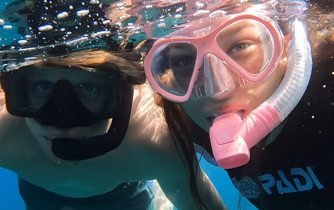 Our Mission Scuba divers friendship